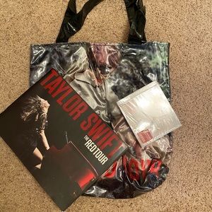 Taylor Swift Red Bundle